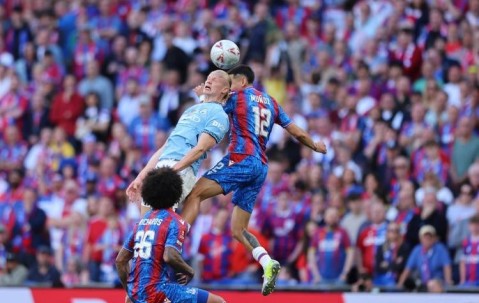 水晶宫后卫：我问哈兰德为什么不踢点球，他说马尔穆什也不错