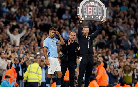 罗德里：我就看看不说话！皇马曼城互掐？