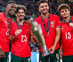 巴黎葡萄牙四人帮 冲击单赛季7座奖杯 已夺5冠