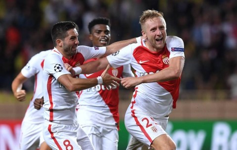 法甲焦点战：圣埃蒂安乱中求机，摩纳哥稳字当头