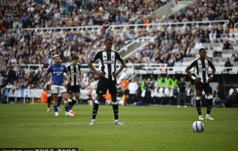 路易斯·迪亚兹转会拜仁：利物浦告别战术核心，德甲新篇章开启