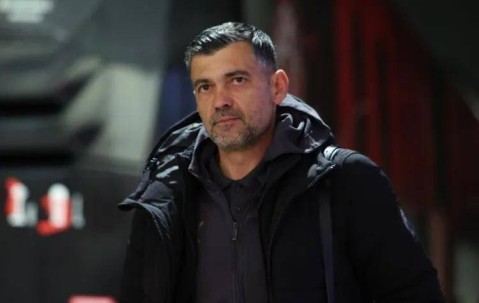 AC米兰换血计划曝光：清洗头号废柴，新帅携8000万强援空降