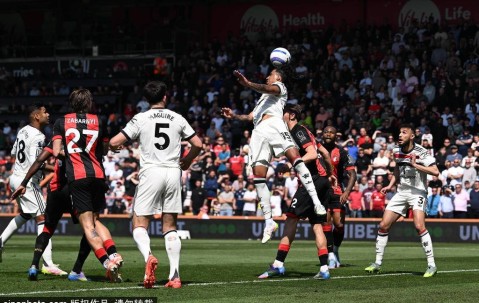 英超-霍伊伦96分绝平 曼联1-1平十人伯恩茅斯五轮不胜