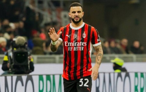 安布罗西尼：米兰应买断沃克，很惊讶曼城允许他离开