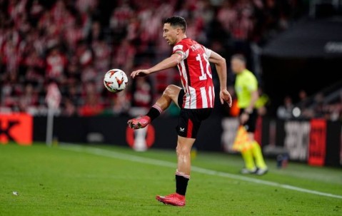 德马科斯：曼联是非常难对付的对手，我们要以能晋级的信念去比赛